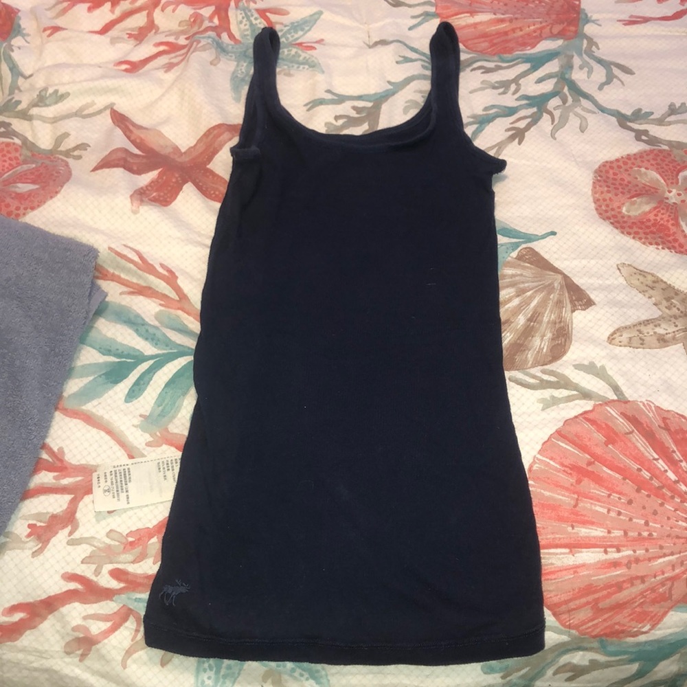 Abercrombie tank navy blue women’s small